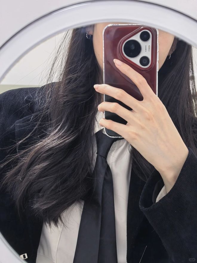 丑!后来发现是小丑竟然是我的手ag九游会登录一直以为是首饰太(图12) 丑!后来发现是小丑竟然是我的手ag九游会登录一直以为是首饰太(图12)